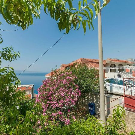 Apartment Marijana Omiš Exteriör bild